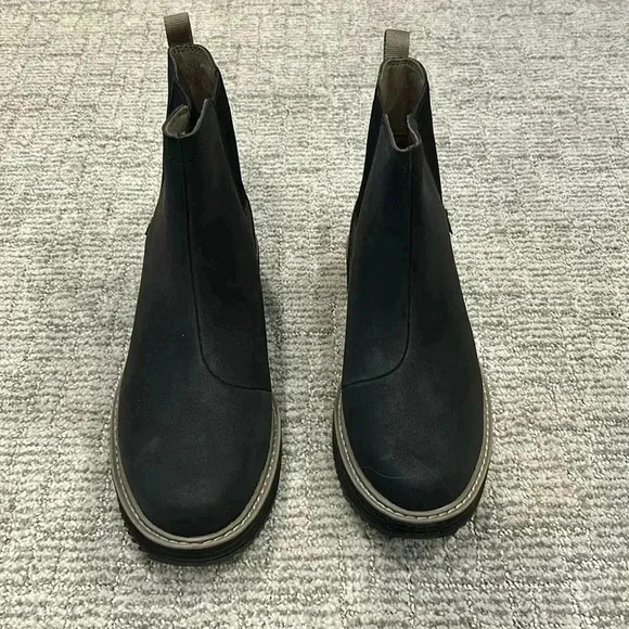 Teva Midform Water Repellent Chelsea Boot - Picture 2 of 6